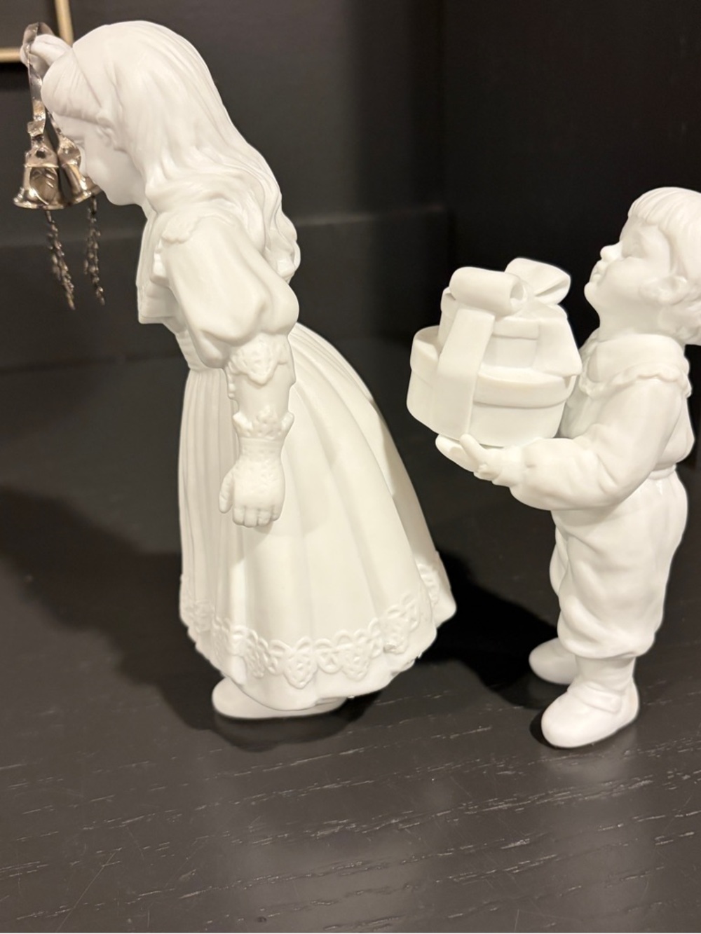 Department 56 A CHRISTMAS KISS 2 Piece Set Winter Silhouette - Picture 3 of 8